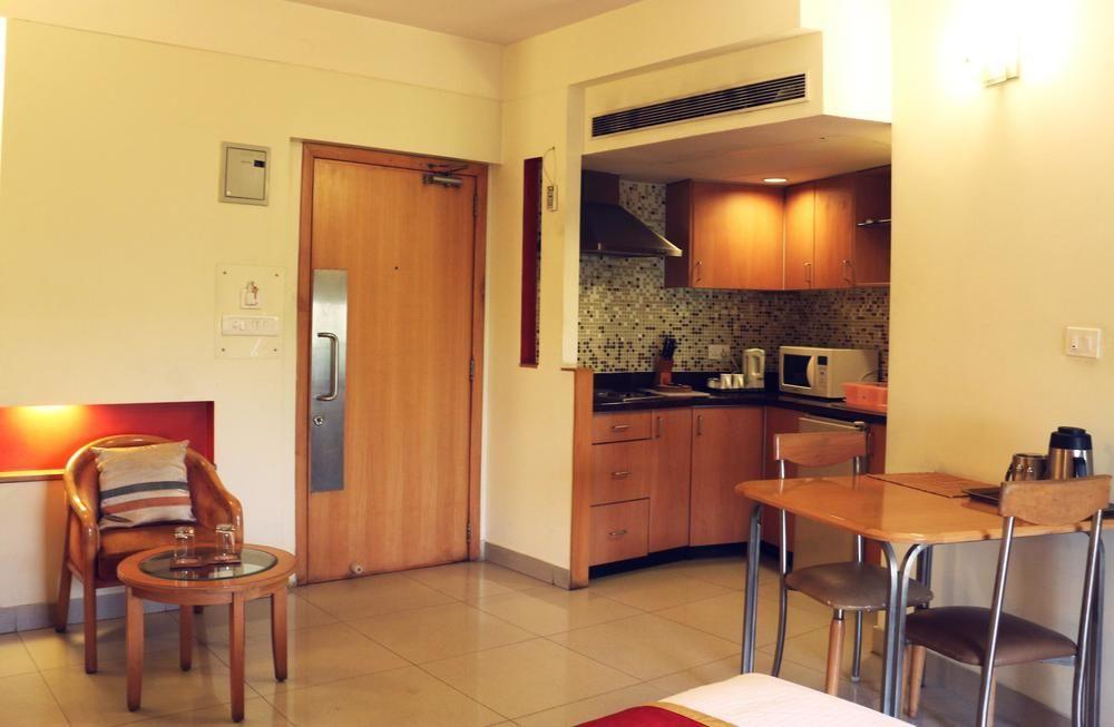Capital O 333 Hotel Crystal Homes Bangalore Dış mekan fotoğraf
