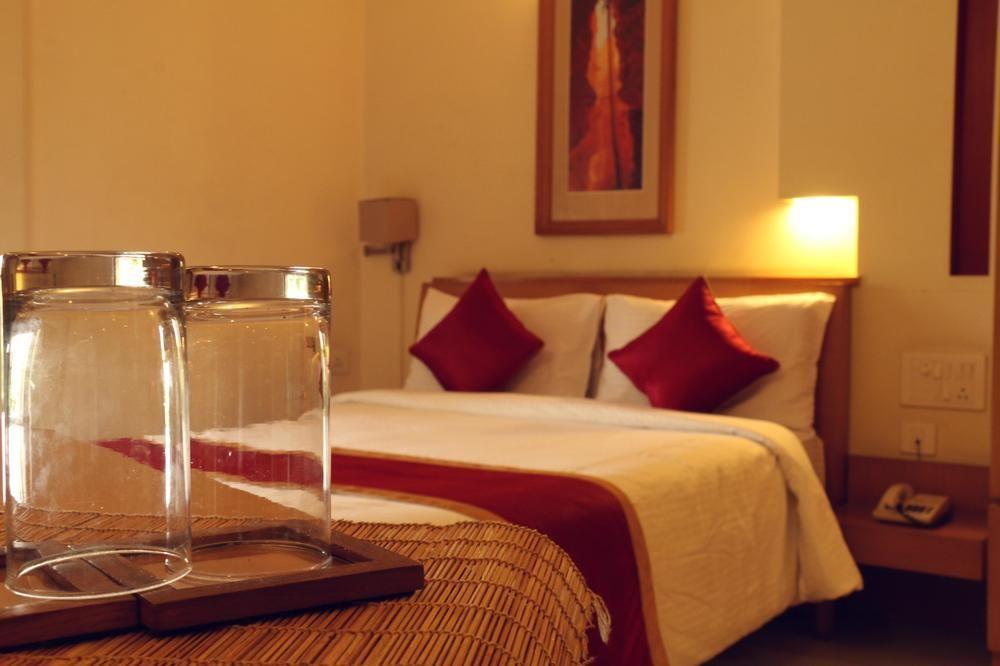 Capital O 333 Hotel Crystal Homes Bangalore Dış mekan fotoğraf