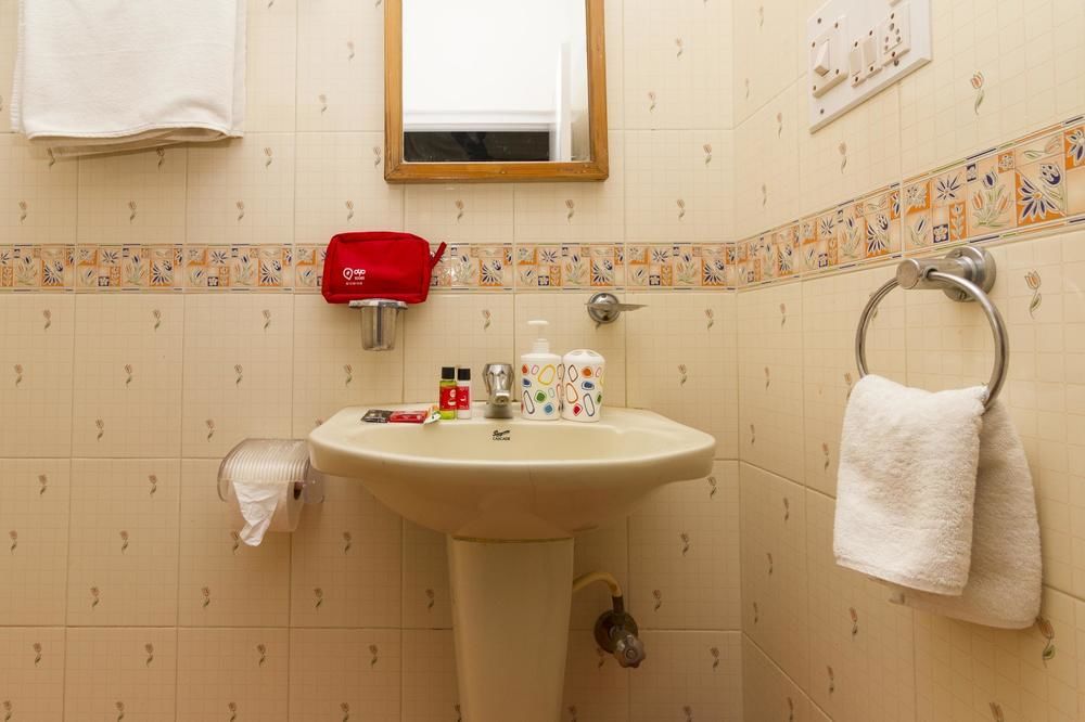 Capital O 333 Hotel Crystal Homes Bangalore Dış mekan fotoğraf