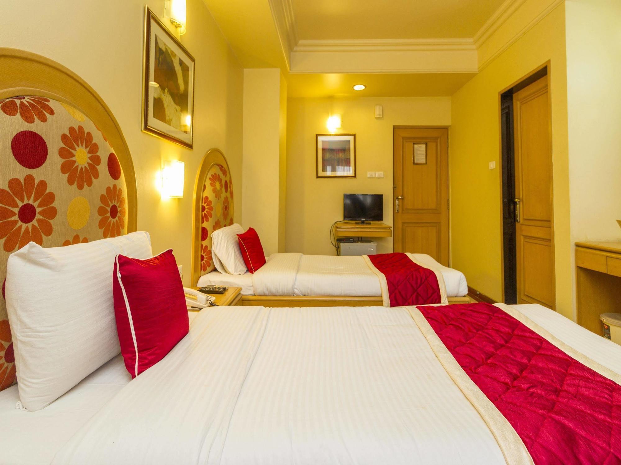Capital O 333 Hotel Crystal Homes Bangalore Dış mekan fotoğraf